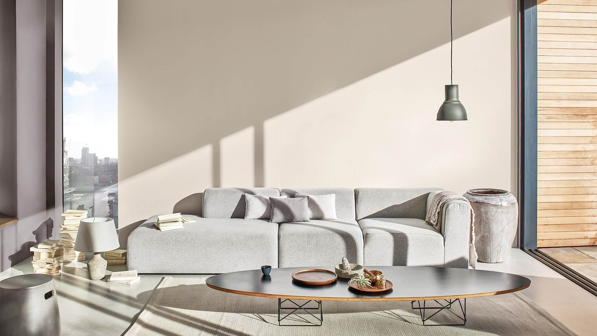 Minimalistinė rusva svetainė CF20_Minimal_Living_Room